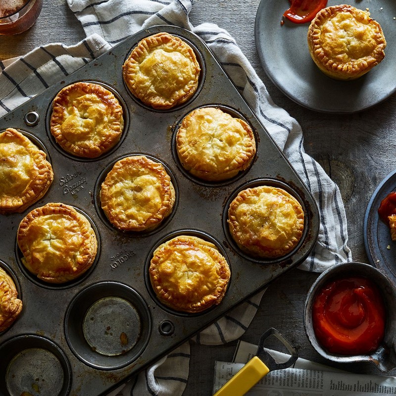Tạp chí Du lịch Wandelust Tips Meat Pie: Biểu tưởng văn hóa ẩm thực Úc