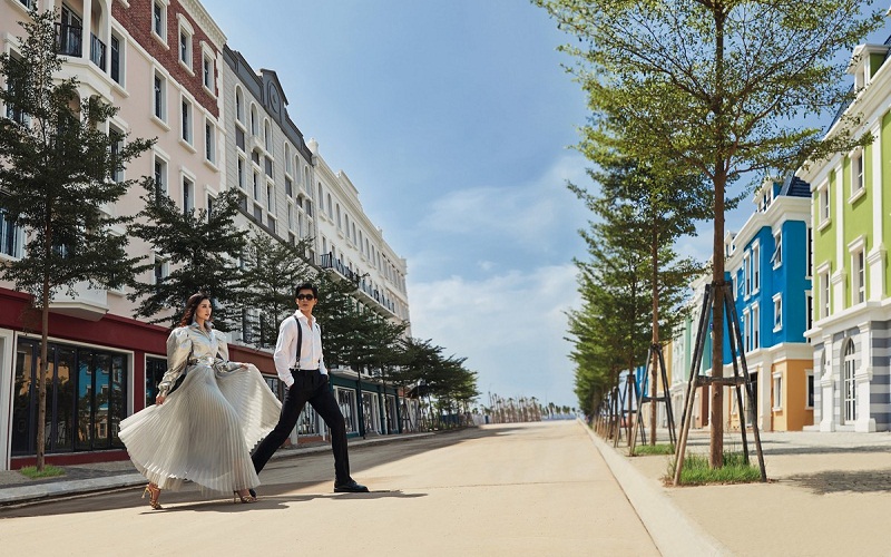 Wanderlust Tips 7.2019: Ha Long with a European Twist 5 Tạp chí Du lịch Wanderlust Tips Ra mắt đại lộ Úc Phi: Tâm điểm giao thương toàn miền Bắc