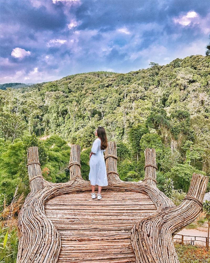 Tạp chí Du lịch Wanderlust Tips | Tôi thả trôi nỗi buồn trên những con dốc ở Đà Lạt