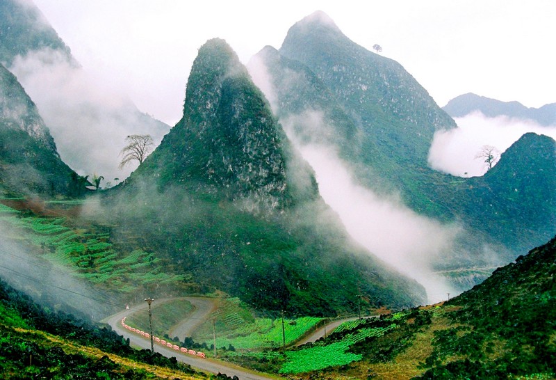 Tạp chí Wanderlust Tips Đến Hà Giang đi trên con đường Hạnh Phúc