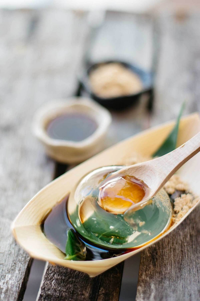 Tạp chí Du lịch Wanderlust Tips Bánh Mizu Mochi: Sự tinh khiết từ những giọt nước