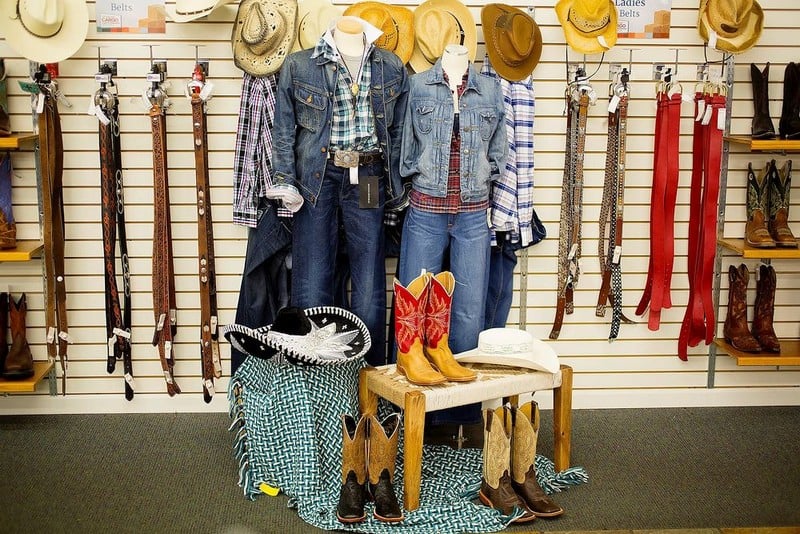 Độc đáo cửa hàng hành lý thất lạc duy nhất trên thế giới 5 Tạp chí Du lịch Wanderlust Tips Unclaimed Baggage Center: Cửa hàng hành lý thất lạc độc đáo