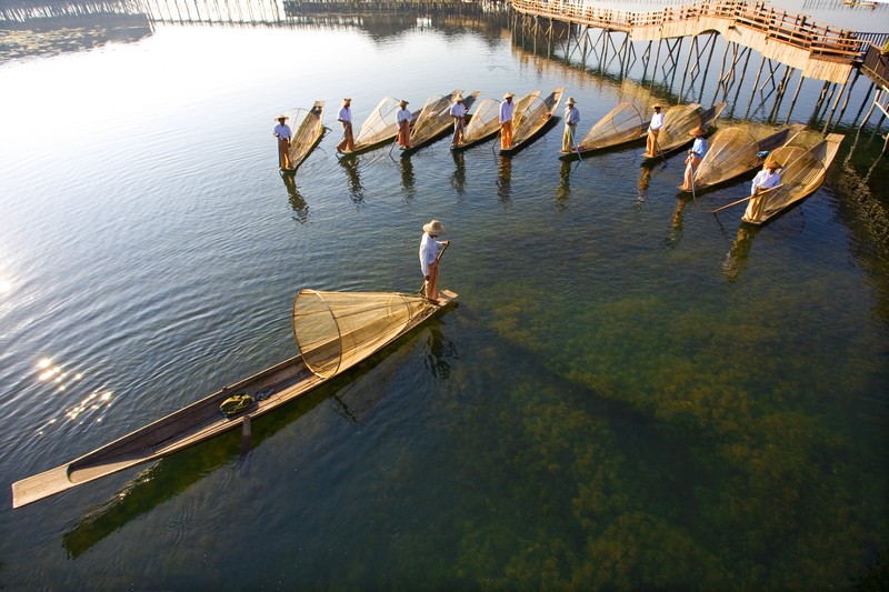 Tạp chí Du lịch Wanderlust Tips Du lịch hồ Inle: Khám phá nét đẹp của những "người sống trên hồ"