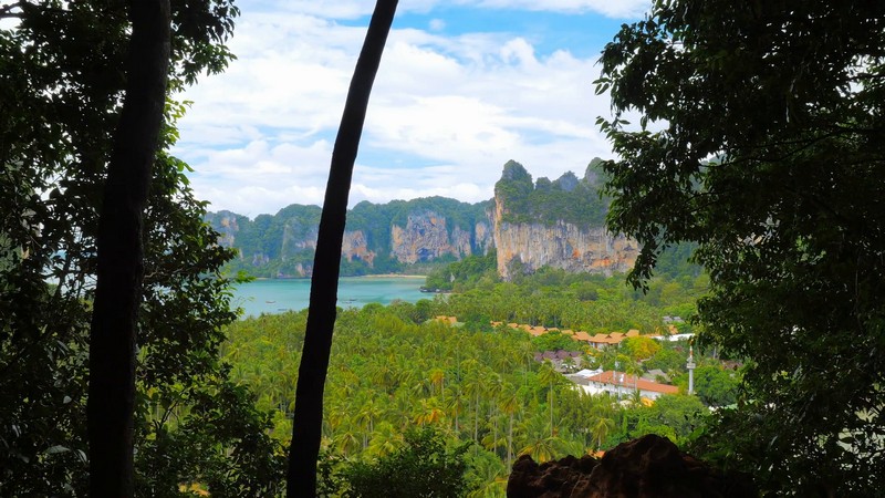 Wanderlust Tips du lich railay thai lan tan huong ky nghỉ tai thien duong nhiet doi 08