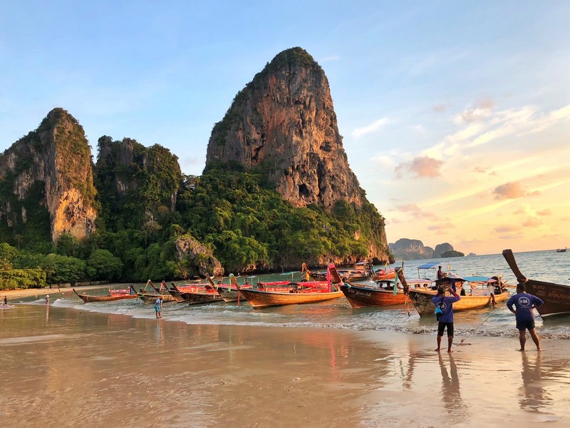 Wanderlust Tips du lich railay thai lan tan huong ky nghỉ tai thien duong nhiet doi 09