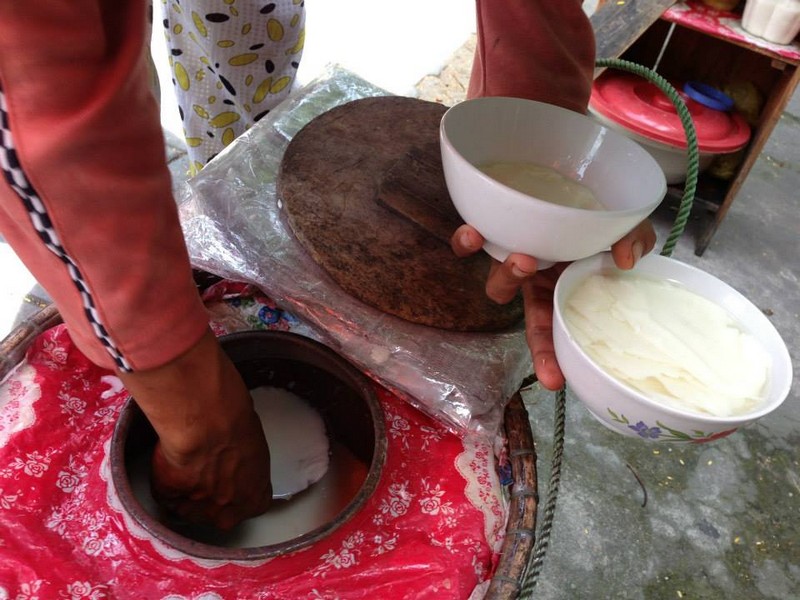 Tạp chí Du lịch Wanderlust Tips Tạp chí Du lịch Wanderlust Tips Gánh đậu hũ dung dị, gợi nhớ miền ký ức tuổi thơ