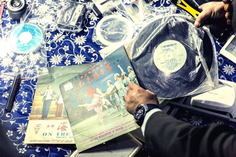 Độc đáo khu "chợ ma" duy nhất giữa lòng Bắc Kinh, Trung Quốc 7 Wanderlust Tips kham pha khu cho ma giua long bac kinh 02