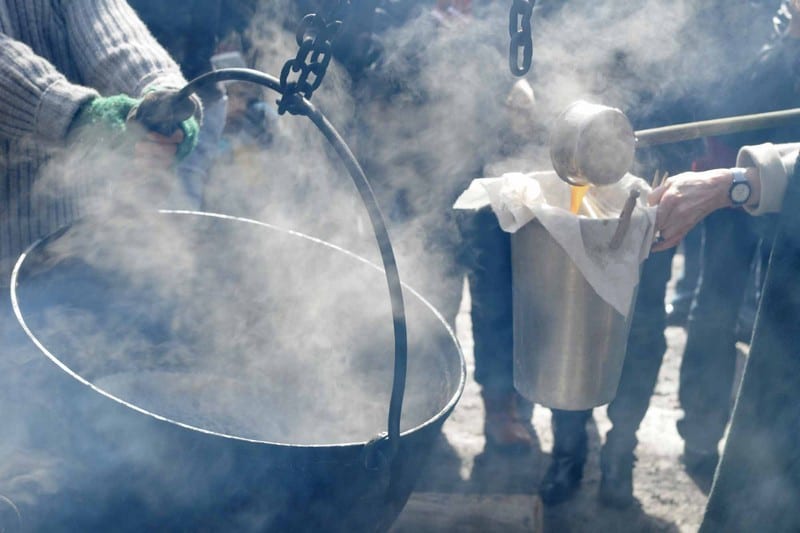 Tạp chí Du lịch Wanderlust Tips Tan chảy trước hương vị siro ngọt ngào được làm từ cây phong ở Canada