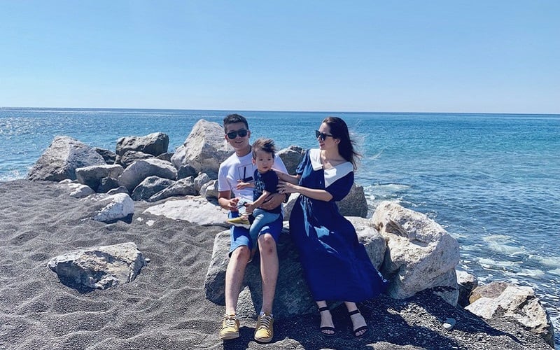 Tạp chí Du lịch Wanderlust Tips | Ghé thăm Hy Lạp cùng gia đình nhỏ ở hòn đảo thiên đường Santorini