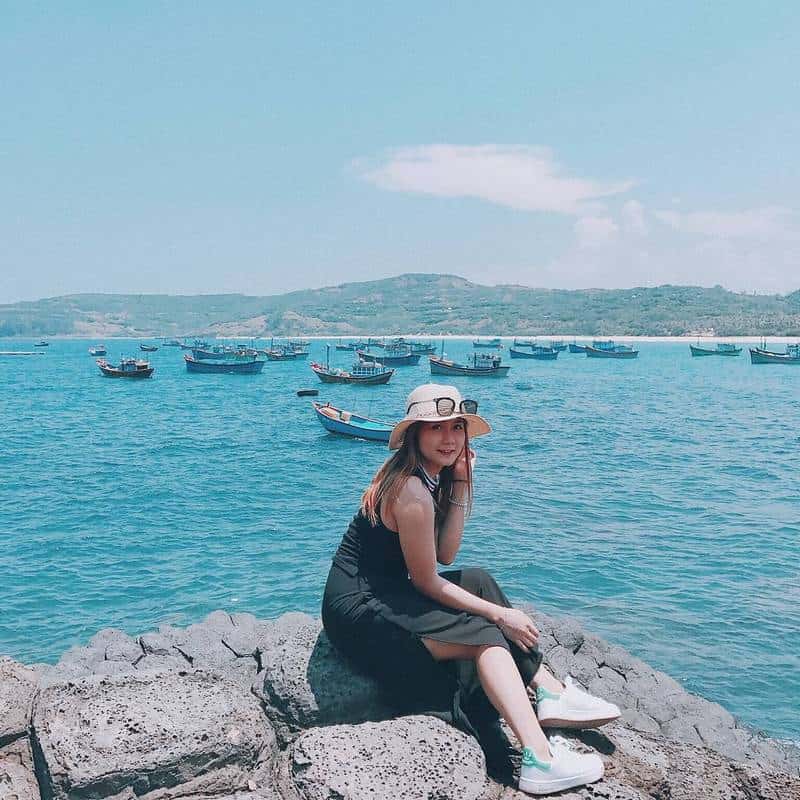 Tạp chí Du lịch Wanderlust Tips | Dừng chân bên ghềnh đá Bàn Than đẹp như tranh vẽ ở xứ Quảng