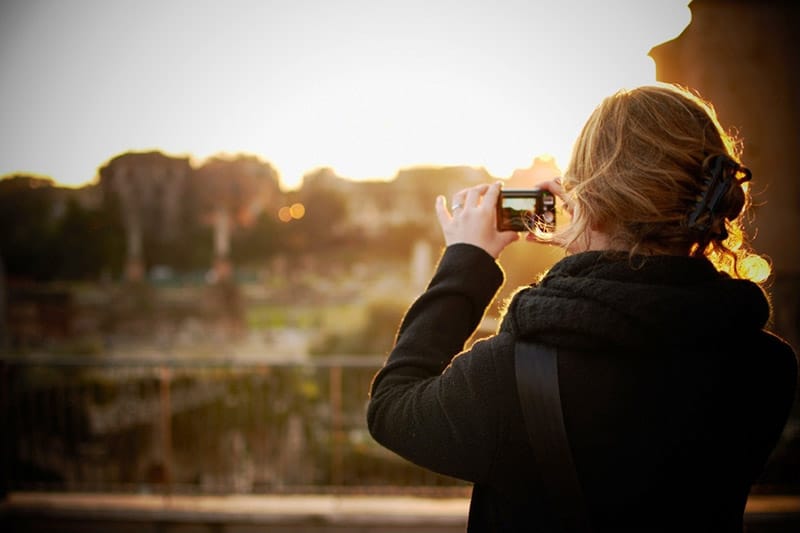 Bí kíp để chụp hình đẹp như nhiếp ảnh gia trên đường đi du lịch 10 wanderlust tips nhung bi kip de tro thanh nhiep anh gia tren duong di du lich 5 1