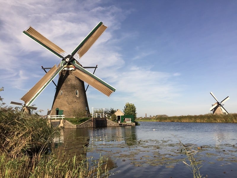 wanderlust tips niu giu an yen o lang coi xay gio Kinderdijk ha lan 7