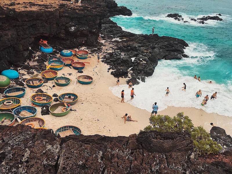 Tạp chí Du lịch Wanderlust Tips | Nồng nàn gỏi tỏi Lý Sơn, Quảng Ngãi