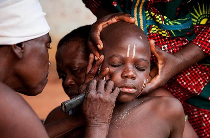 Rùng mình với tập tục rạch mặt tại châu Phi 6 Tạp chí du lịch Wanderlust Tips | Rùng mình với tập tục rạch mặt tại châu Phi