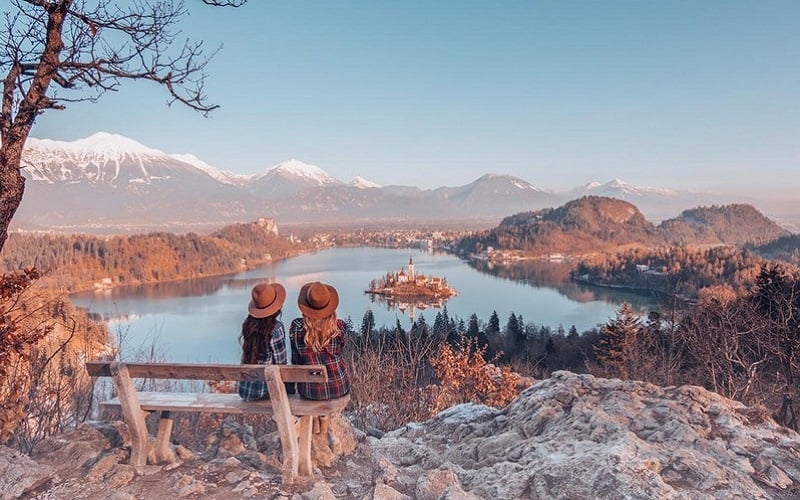 Tạp chí Du lịch Wanderlust Tips | Sự thanh khiết của nhịp sống bình yên ở thị trấn Bled, Slovenia