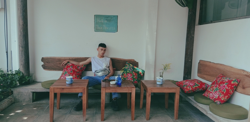 wanderlust tips chang dien vien mua 9x ghi dau an tuoi tre voi dam me xe dich 1