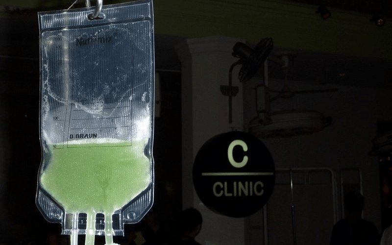 Clinic Bar: Tái hiện không gian bệnh viện độc đáo tại Singapore 5 Tạp chí Du lịch Wanderlust Tips | Clinic Bar: Tái hiện không gian bệnh viện độc đáo tại Singapore