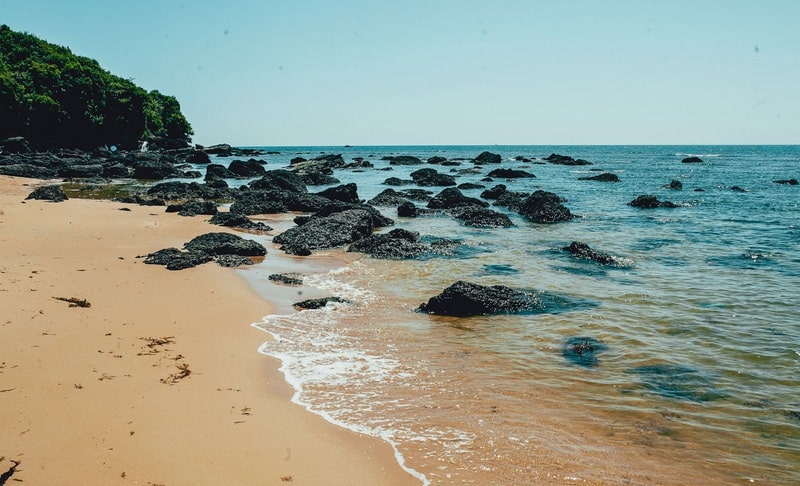 Tạp chí Du lịch Wanderlust Tips | Dừng chân bên ghềnh đá Bàn Than đẹp như tranh vẽ ở xứ Quảng