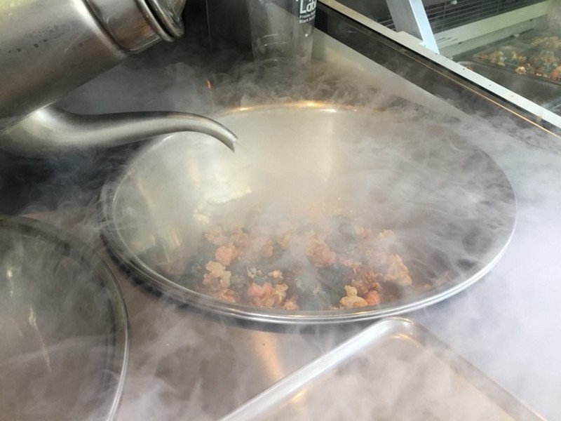 Tạp chí Du lịch Wanderlust Tips | Lạ lẫm với bỏng ngô đóng băng tại Nhật Bản