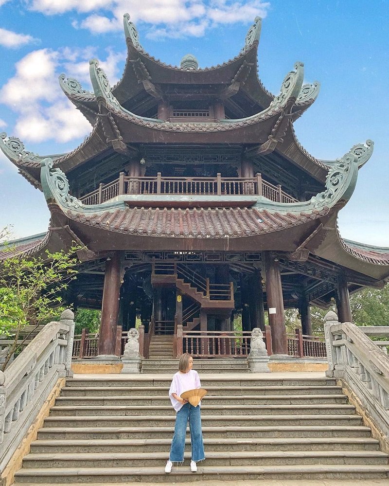 Tạp chí Du lịch Wanderlust Tips | Những ngôi chùa linh thiêng cho chuyến du lịch gia đình mùa Vu lan