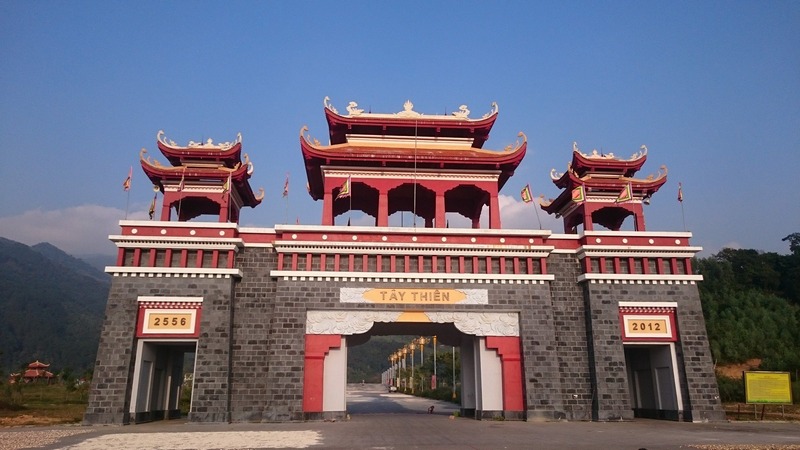 Tạp chí Du lịch Wanderlust Tips | Những ngôi chùa linh thiêng cho chuyến du lịch gia đình mùa Vu lan