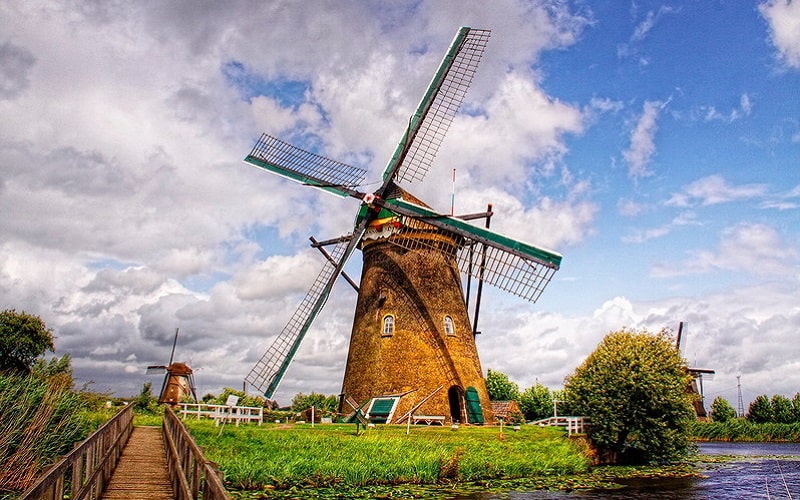 Ghé chân đến Kinderdijk, xứ sở cối xay gió ở Hà Lan