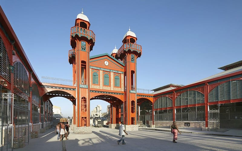 Tạp chí Du lịch Wanderlust Tips Đến chợ Sắt khám phá nghệ thuật sắt nổi tiếng của Haiti