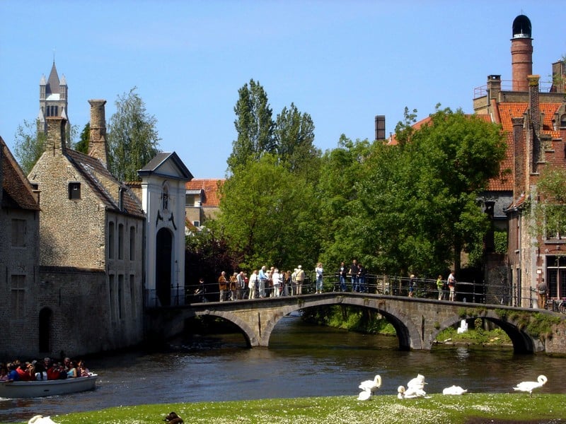 Lạc vào xứ diệu kỳ ở Brugge, Bỉ 6 Wanderlust Tips lac vao xu dieu ky Brugge bi 04