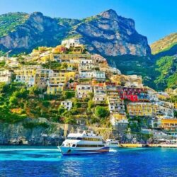 Tạp chí Du lịch Wanderlust Tips | Thị trấn Amalfi khiến du khách thao thức ở miền Trung nước Ý