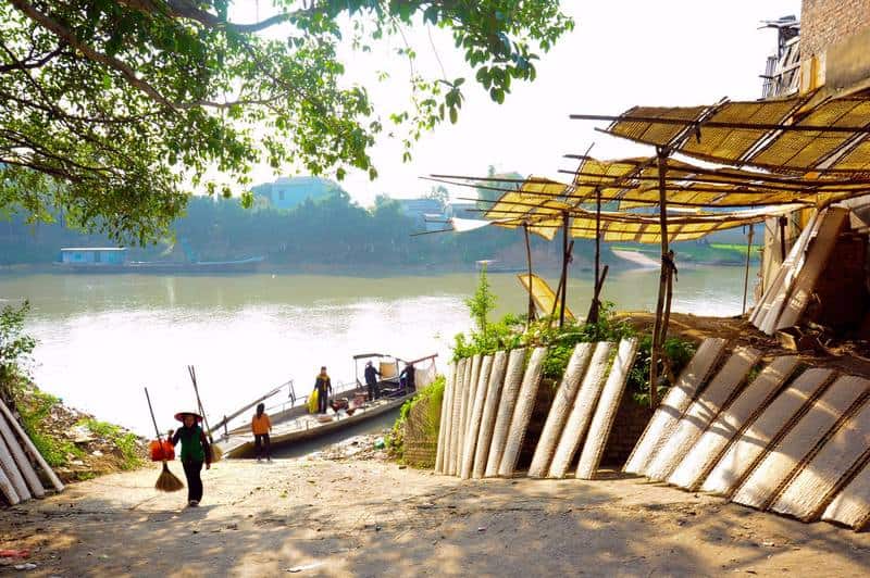 Tạp chí Du lịch Wanderlust Tips | Làng cổ Thổ Hà lặng lẽ nép mình bên sông Cầu thơ mộng