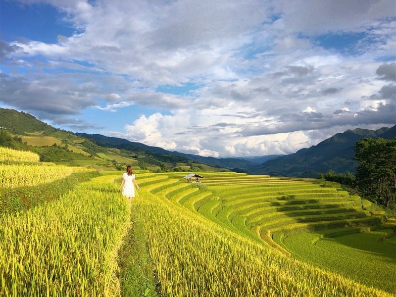 Tạp chí Du lịch Wanderlust Tips | Những khoảnh khắc du lịch đẹp ngỡ ngàng của cô gái Hà Nội 