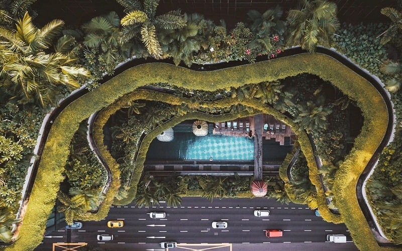 Hòa mình vào không gian xanh tại khách sạn Parkroyal on Pickering, Singapore