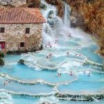Tạp chí Wanderlust Tips | Cascate Del Mulino, suối nước nóng xanh ngọc mơ màng tại Italy