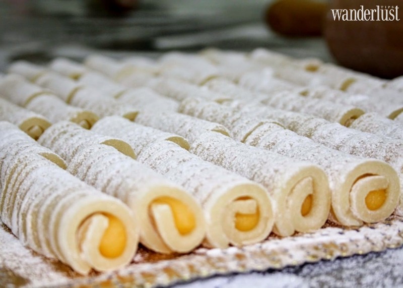 Người dân tại các quốc gia trên thế giới ăn gì vào dịp Halloween? 6 Tạp chí Du lịch Wanderlust Tips Người dân tại các quốc gia trên thế giới ăn gì vào dịp Halloween?