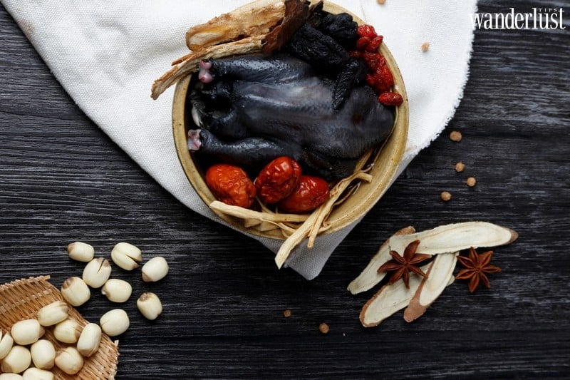 Wanderlust tips ghe chan binh lieu ngam hoa lau no trang ca khoang troi 3