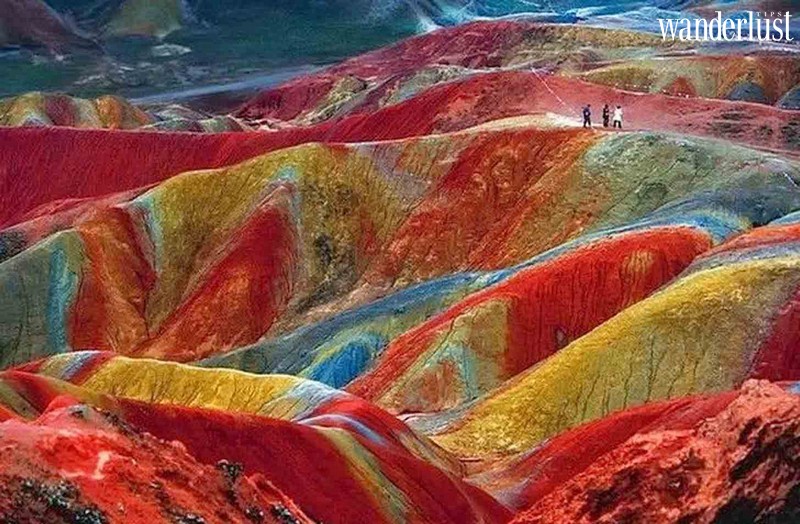 Tạp chí Du lịch Wanderlust Tips | Ngắm nhìn dãy núi cầu vồng tại Trung Quốc đẹp như mơ