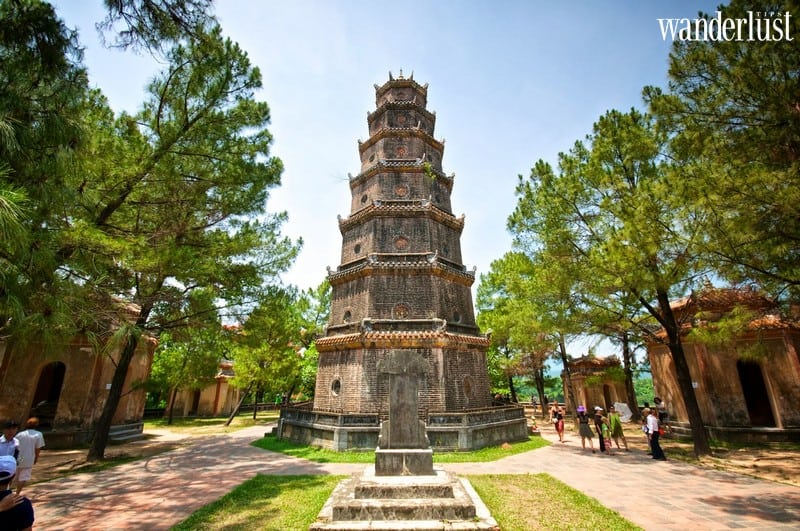 Những ngôi chùa cổ kính đẹp xuất sắc ở Huế nhất định phải ghé thăm mùa thu này 5 Tạp chí Du lịch Wanderlust Tips | Top 3 ngôi chùa nổi tiếng linh thiêng bậc nhất xứ Huế