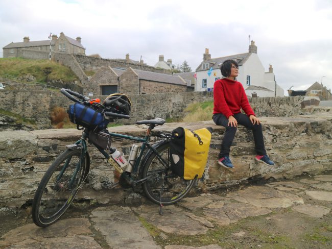 Share the love: Theo những vòng xe lăn bánh 6 wanderlust tips share the love theo nhung vong xe lan banh Nguyen Thi Kim Ngan 1