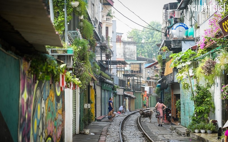 Chính thức "khai tử" phố cà phê đường tàu Phùng Hưng, Hà Nội 5 Tạp chí Du lịch Wanderlust Tips | Chính thức "khai tử" phố cà phê đường tàu Phùng Hưng, Hà Nội