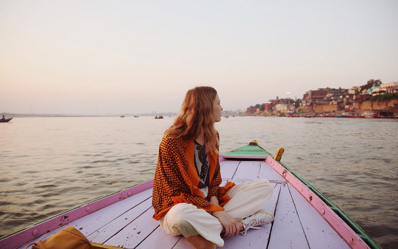 Wanderlust Tips bi quyet du lich mot minh cho phai nu 04