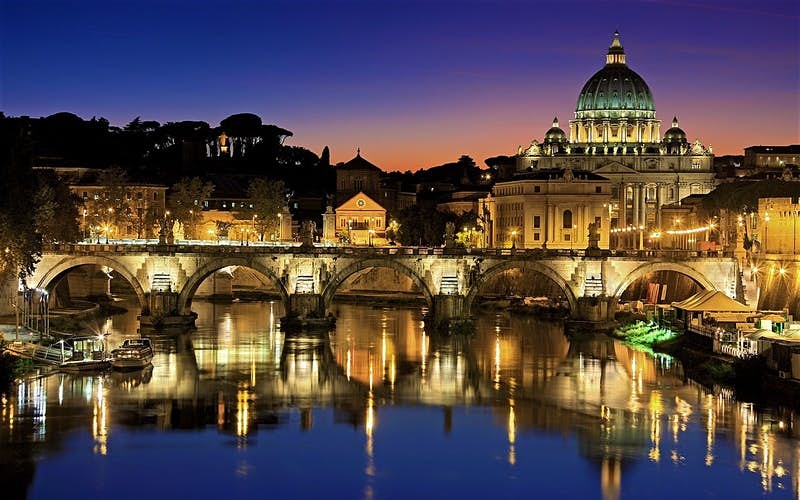 Wanderlust Tips vatican after hour kham pha thanh pho vinh cuu ve dem 05