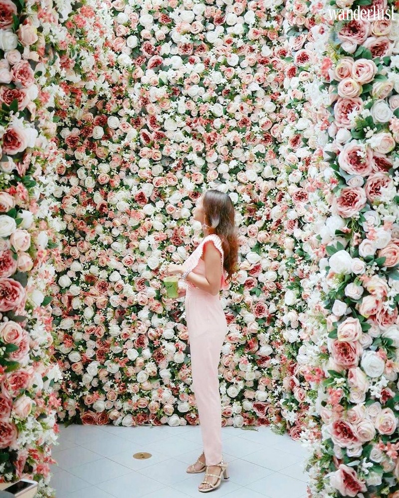 Tạp chí du lịch Wanderlust Tips | Bangkok: Xuất hiện quán cà phê cố tích dành cho các tín đồ “sống ảo”