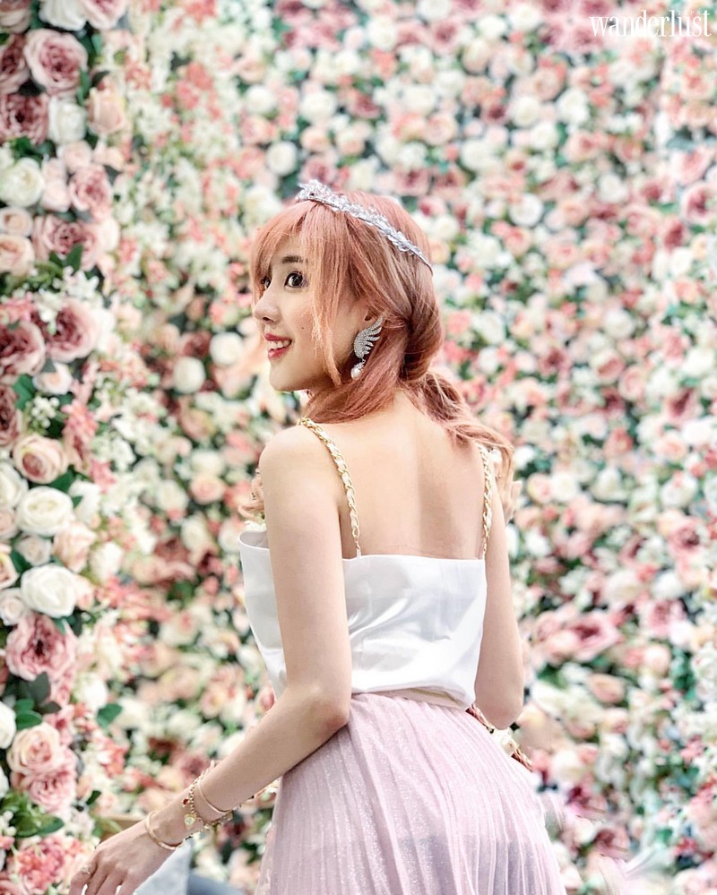 Tạp chí du lịch Wanderlust Tips | Bangkok: Xuất hiện quán cà phê cố tích dành cho các tín đồ “sống ảo”