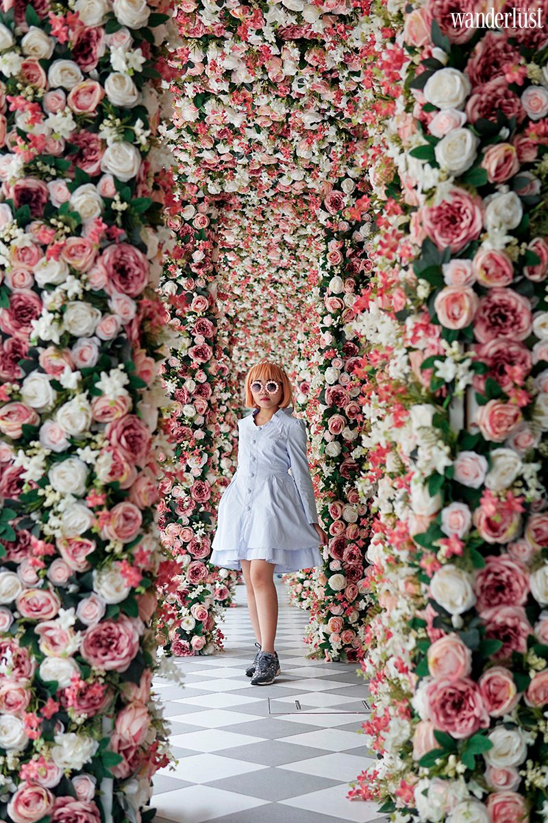 Tạp chí du lịch Wanderlust Tips | Bangkok: Xuất hiện quán cà phê cố tích dành cho các tín đồ “sống ảo”