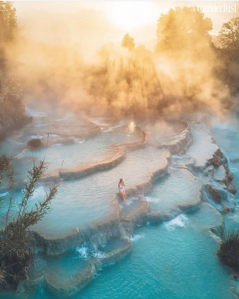 Tạp chí Wanderlust Tips | Cascate Del Mulino, suối nước nóng xanh ngọc mơ màng tại Italy 