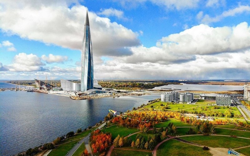 Một thoáng lặng im ở Saint Petersburg, nước Nga