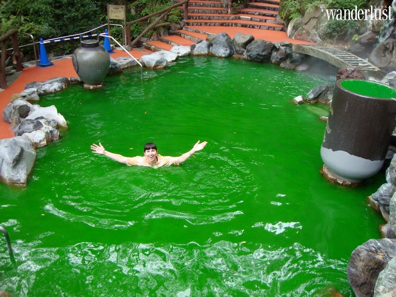 Tạp chí Du lịch Wanderlust Tips | Yunessun, Nhật Bản - nơi du khách tắm trong bồn rượu khổng lồ