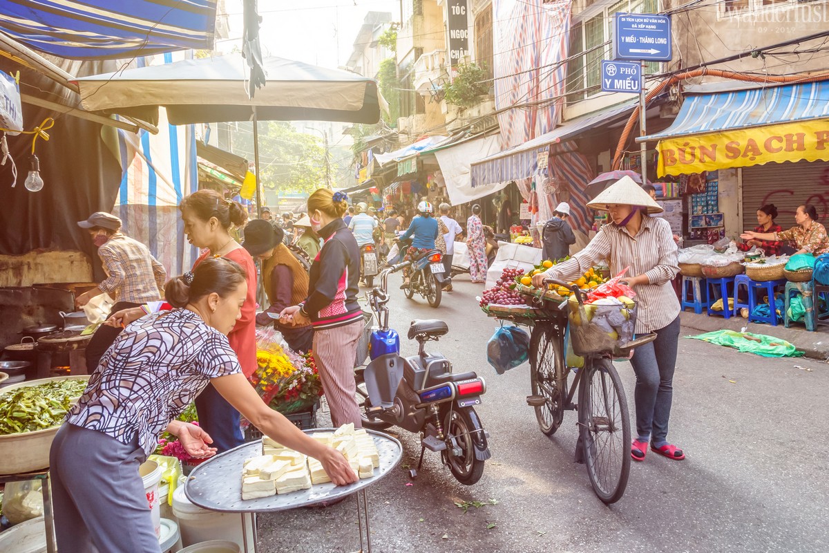 Tạp chí Du lịch Wanderlust Tips | Chợ trong tâm thức người Việt