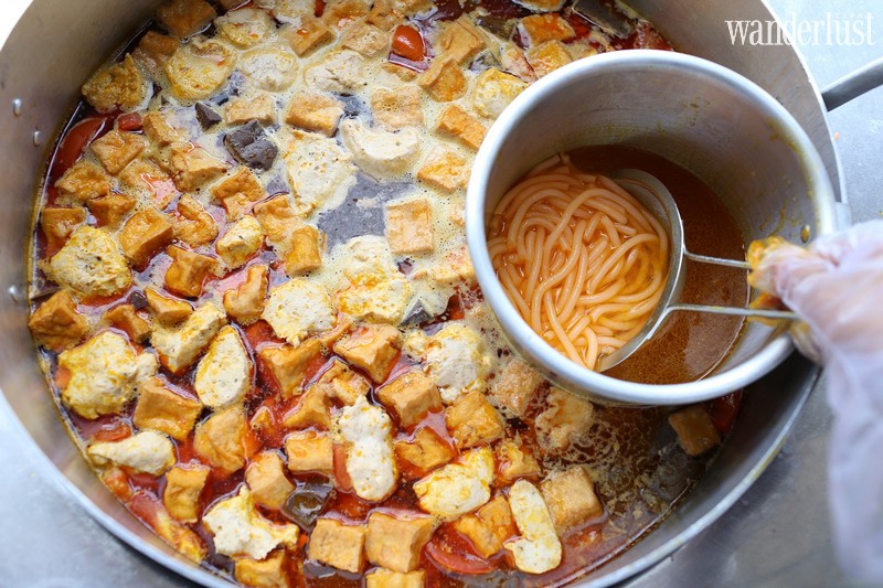 Tạp chí Du lịch Wanderlust Tips | Bún đỏ: đặc sản trứ danh vùng nắng gió Tây Nguyên