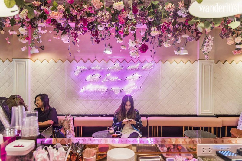 Tạp chí Du lịch Wanderlust Tips | Check-in ngay 4 tiệm cà phê ngập sắc hồng tại Bangkok